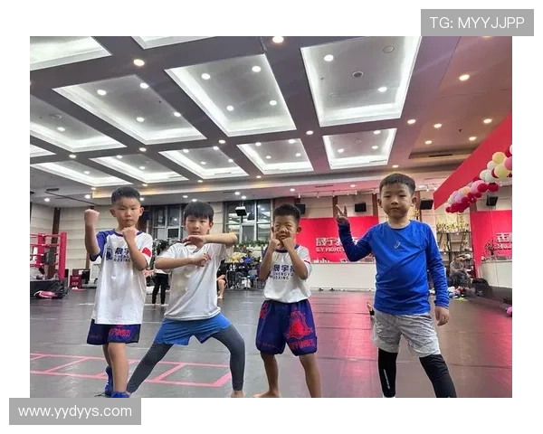 全面提升力量与耐力的科学化拳击训练计划与阶段目标指导